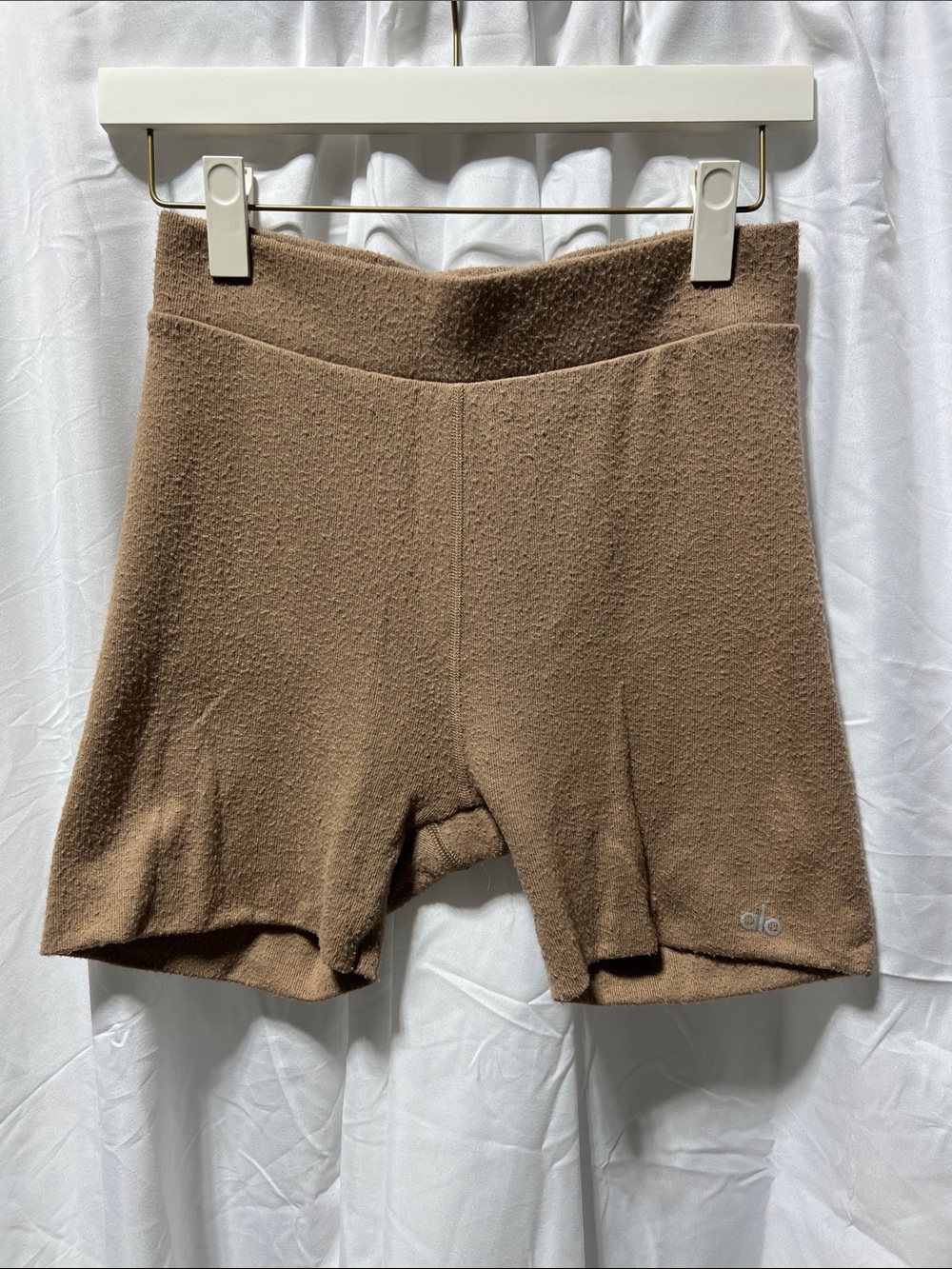 ALO Yoga Taupe Textured High-Rise Bike Shorts